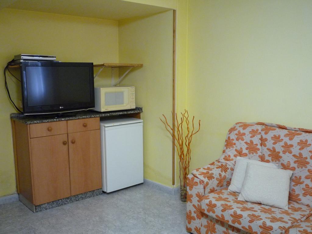 Hostal Residencia Ponte Vella Lugo Exterior photo